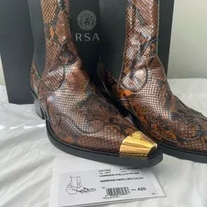 24k Tip Versace Boots Versace Croc-effect patent leather knee-high boots Versace main image 3